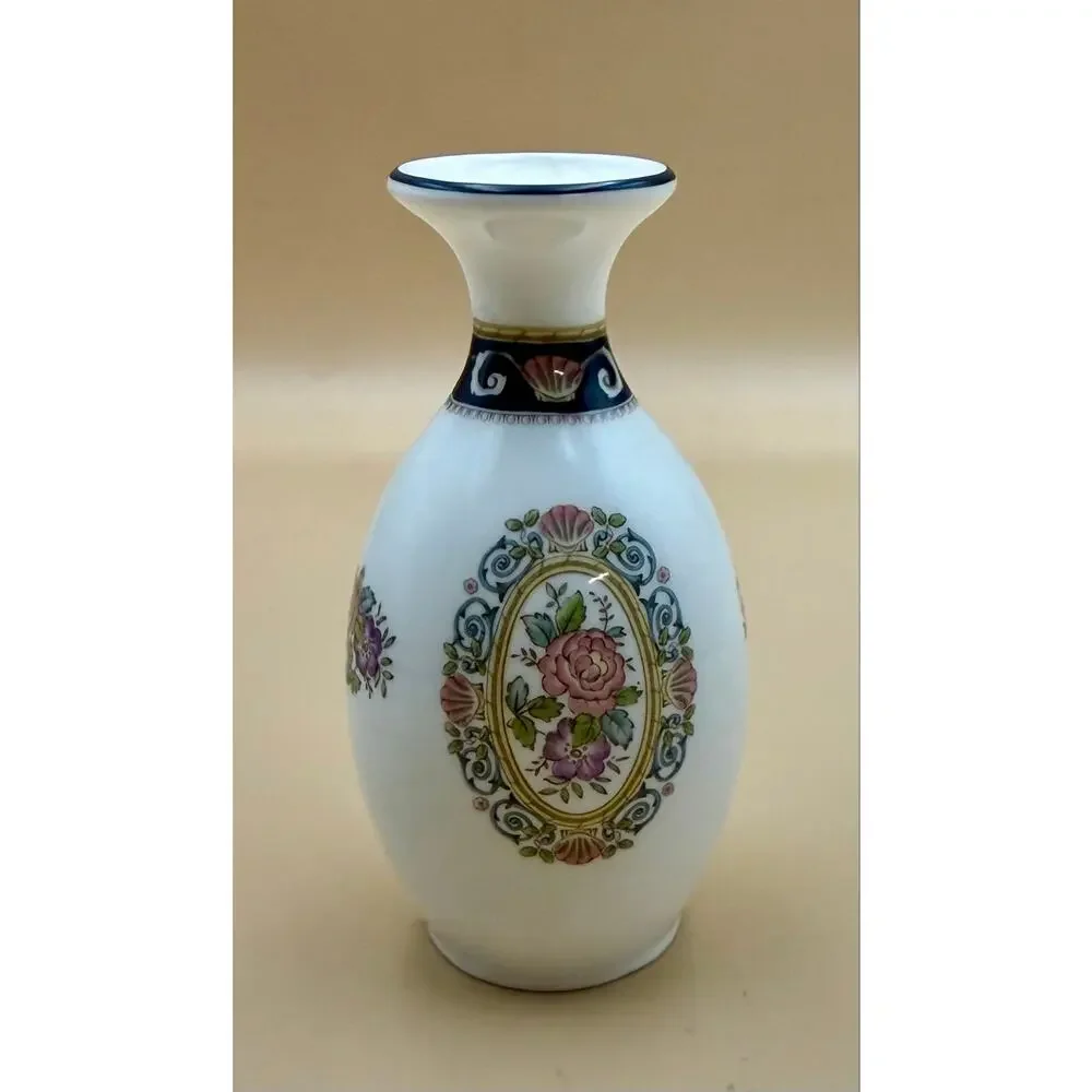 Wedgwood Runnymede Blue Bone China Bud Vase 5.5” England Floral Vintage
